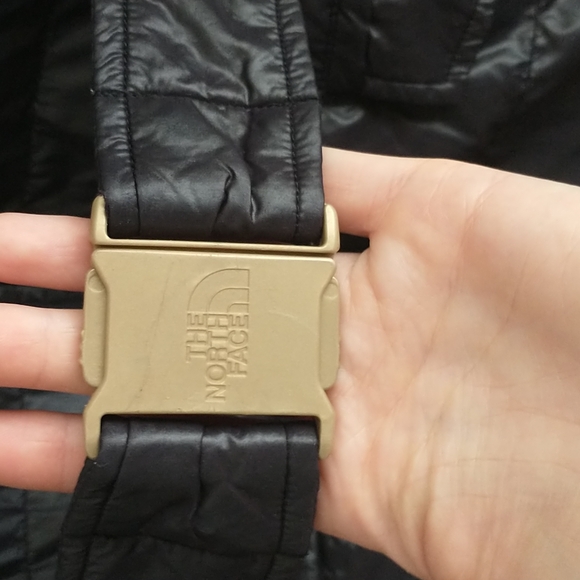 North Face Cocolee Black Belted 660 Puffer Jacket Girls XL, Womens XS/S - Picture 3 of 9